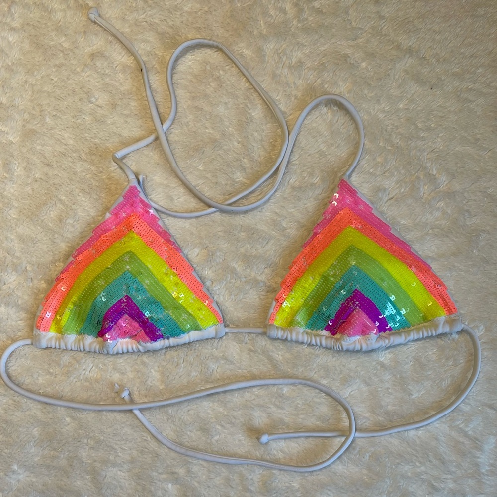 Victoria’s Secret bikini top